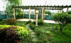 私人屋頂花園設計：精致的小型屋頂花園設計攻略